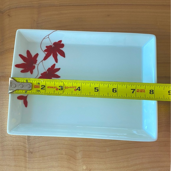 Mikasa Pure Red Square 8” plate - Picture 2 of 4